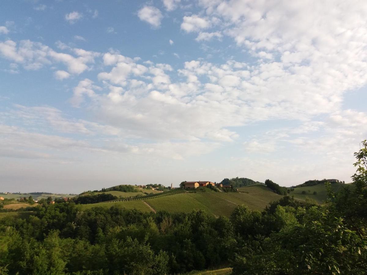 B&B Sant'Anna 21 Monforte dʼAlba Exterior foto
